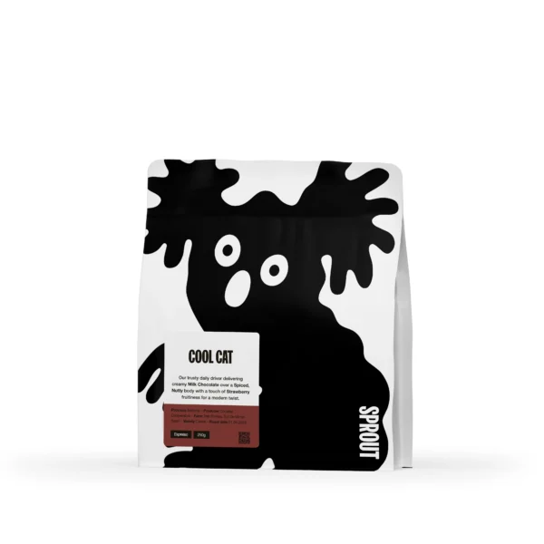 Пакет специално кафе на зърна Sprout Cool Cat Espresso 250гр, сорт Catuai от Бразилия, натурален процес.